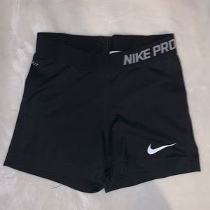 nike pro shorts small